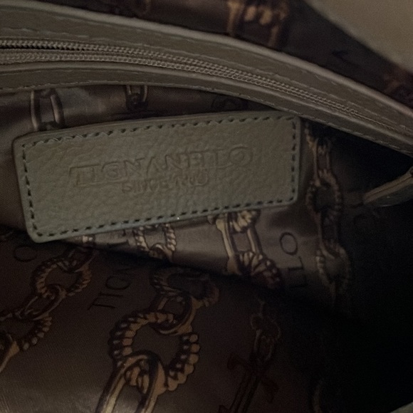 Tignanello Beige Multipocket Soft Pebbled Leather Shoulder Crossbody Bag - Picture 14 of 15